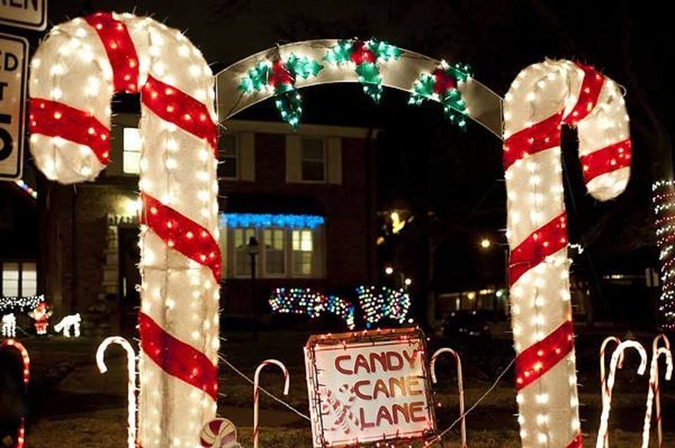 Candy Cane Lane Holiday Lights Trolley Tour | stlparent.com