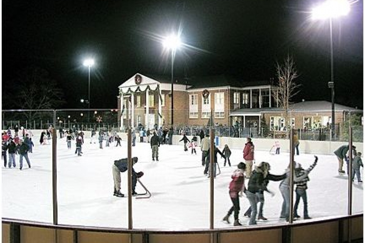 Shaw Park Ice Rink Opens For The Season Stlparent Com