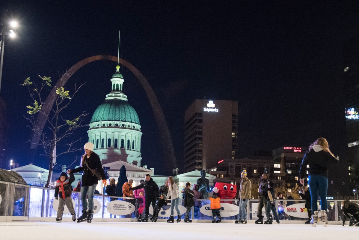 Winterfest St Louis 2025 Dorey Lizzie